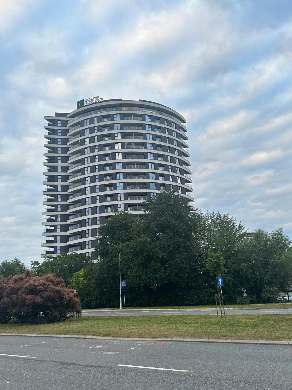 Premium Apartment *